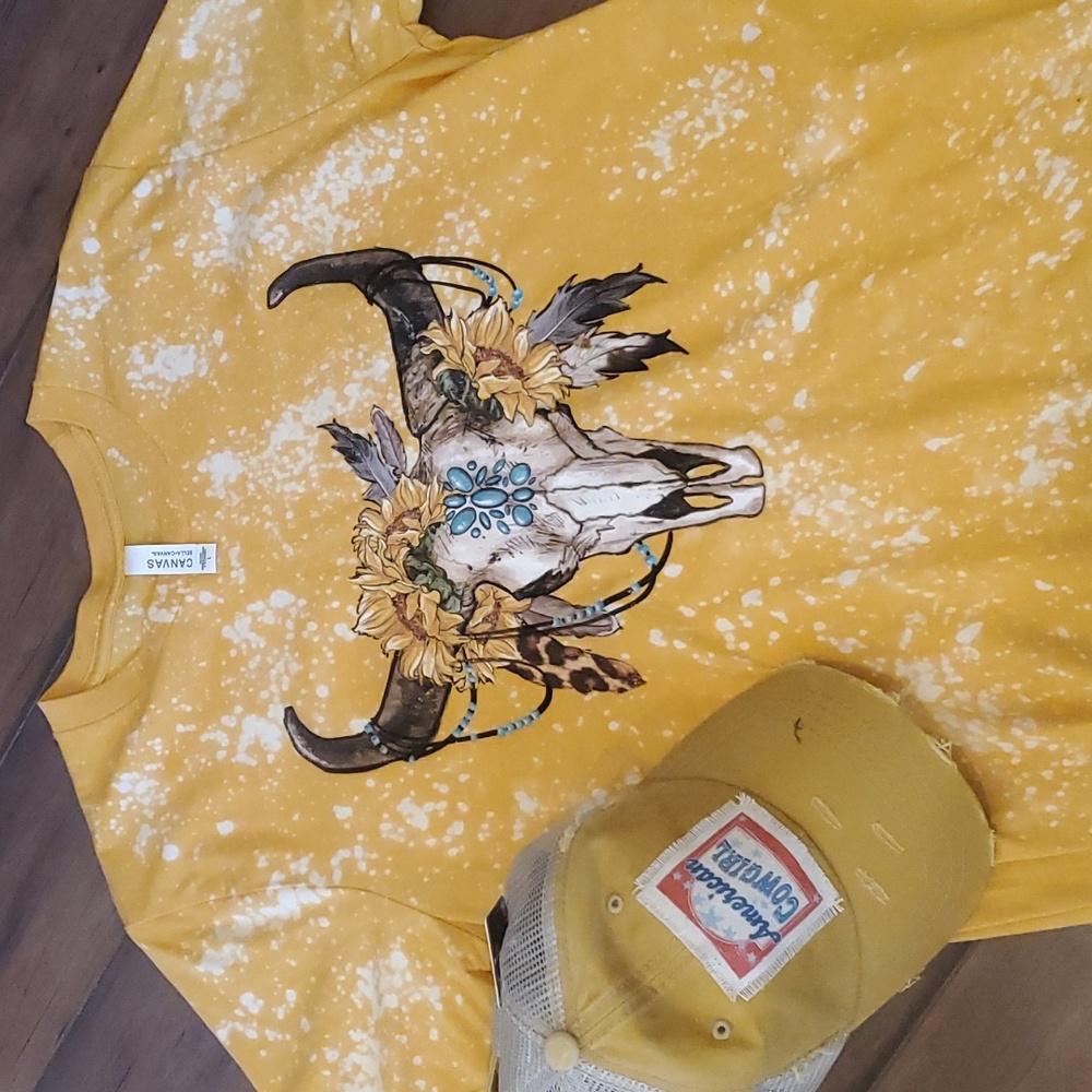 Bella Canvas T- Shirt with steer skull